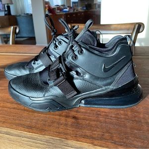 Nike Air Force 270 men’s size 12